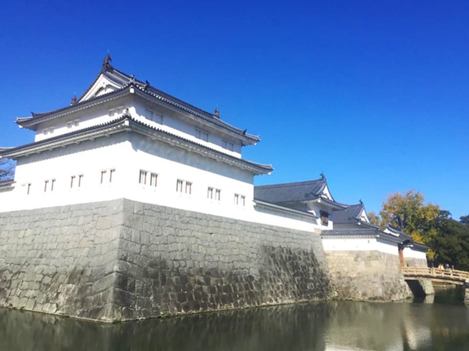 復元された巽櫓・東御門